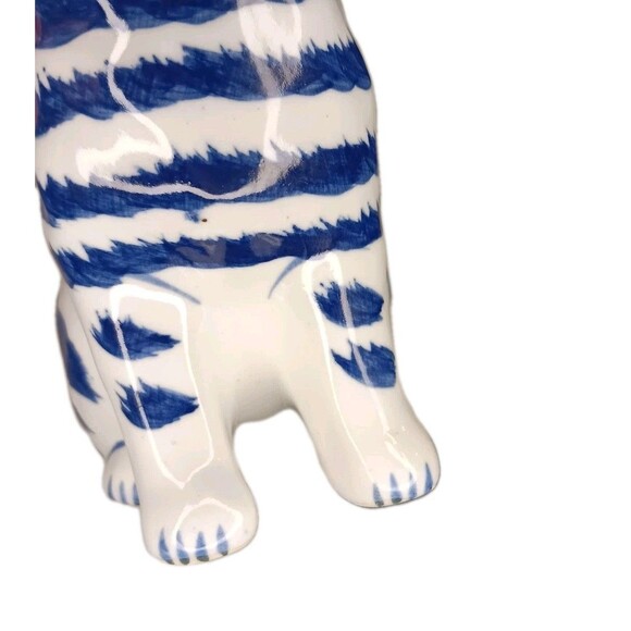 Blue & White Striped Cat Figurines Porcelain Handpainted Set Of Two 4.5" X 3.25" - Picture 8 of 10